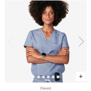 Catarina One Pocket Scrub Top